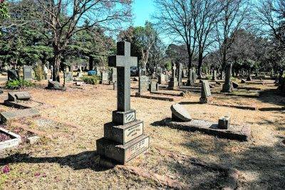 Cemetery 7454 Dv