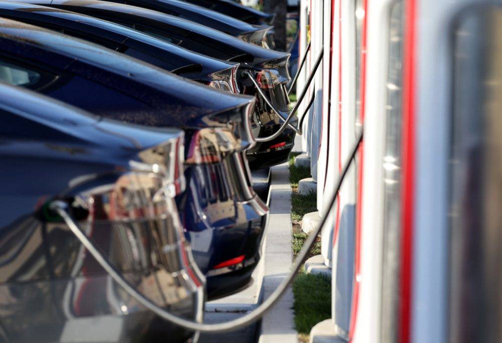 California's Carbon Emissions Dropped By Over 2 Percent In 2022, Due To Increase In Electric Vehicles